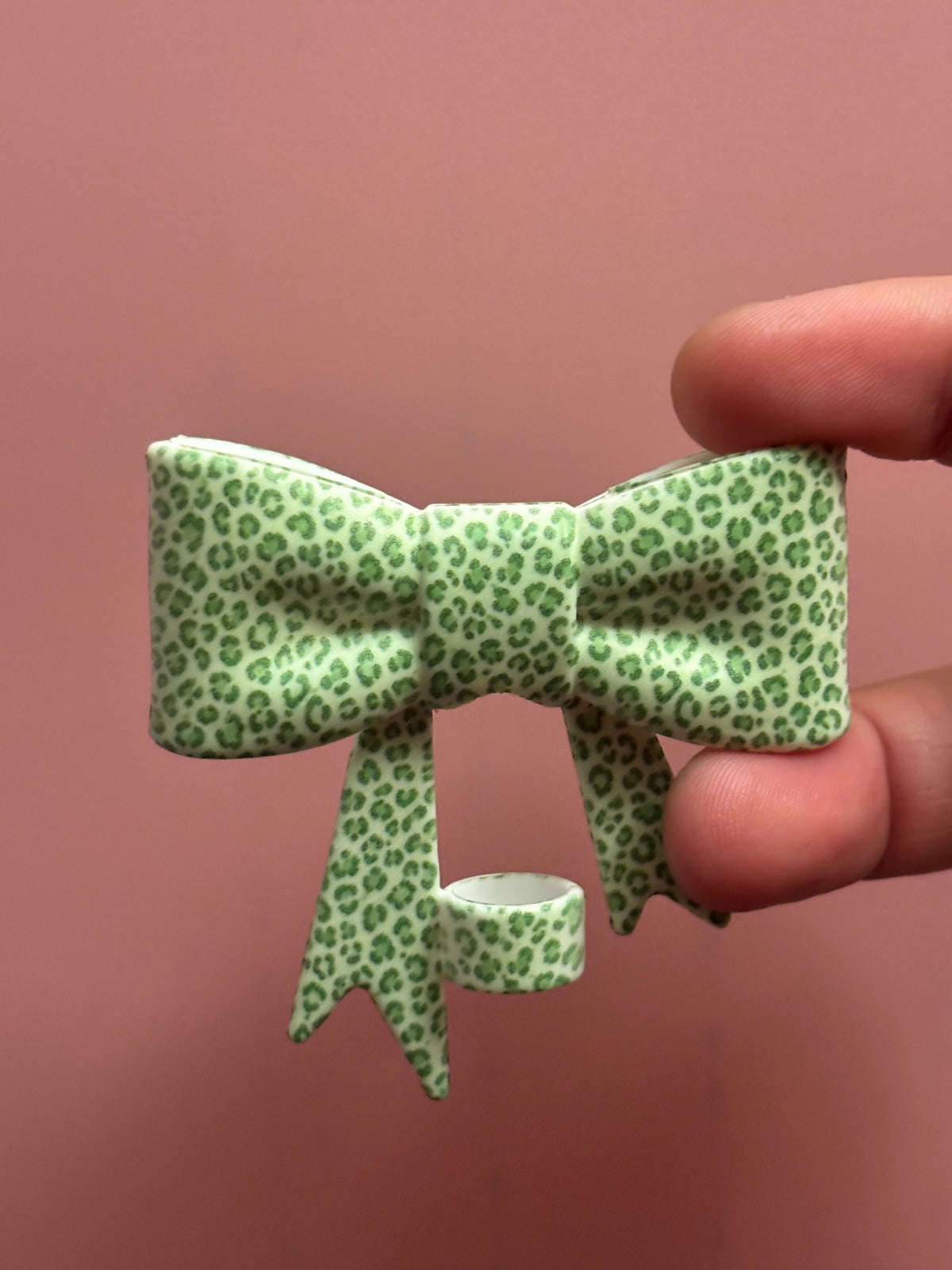 Green Leopard - Bow