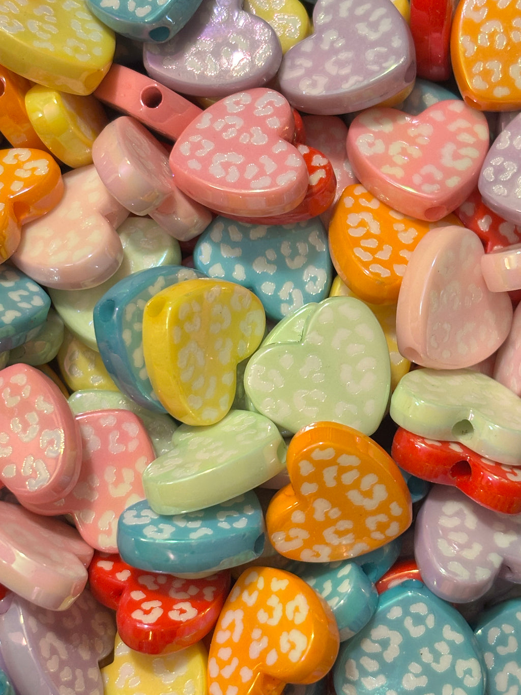 Colorful Shimmer Leopard Heart Beads (10pcs)