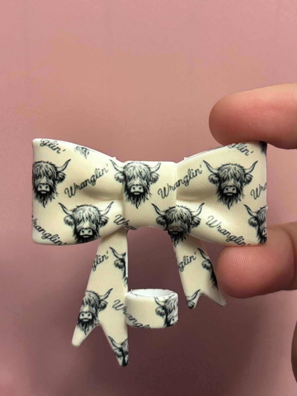 Wranglin’ Highland Cow - Bow