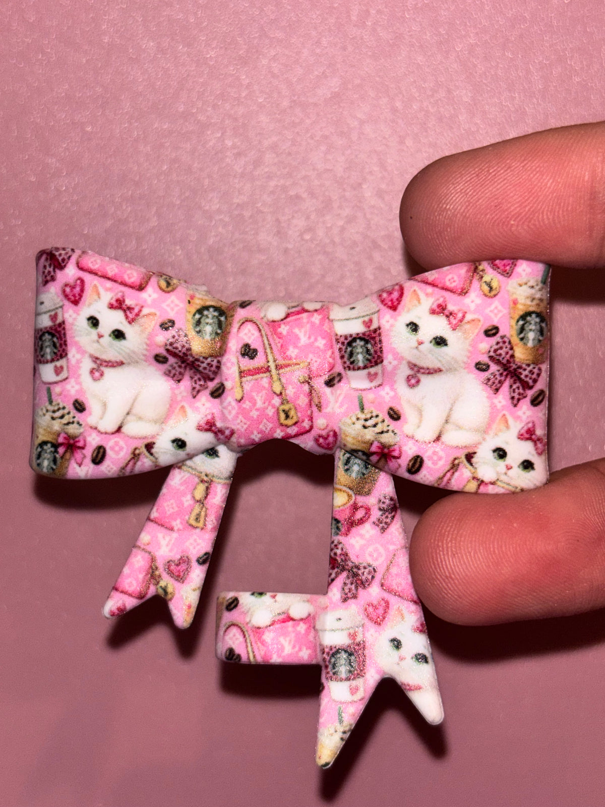 Designer Bags & White Kitty - Bow