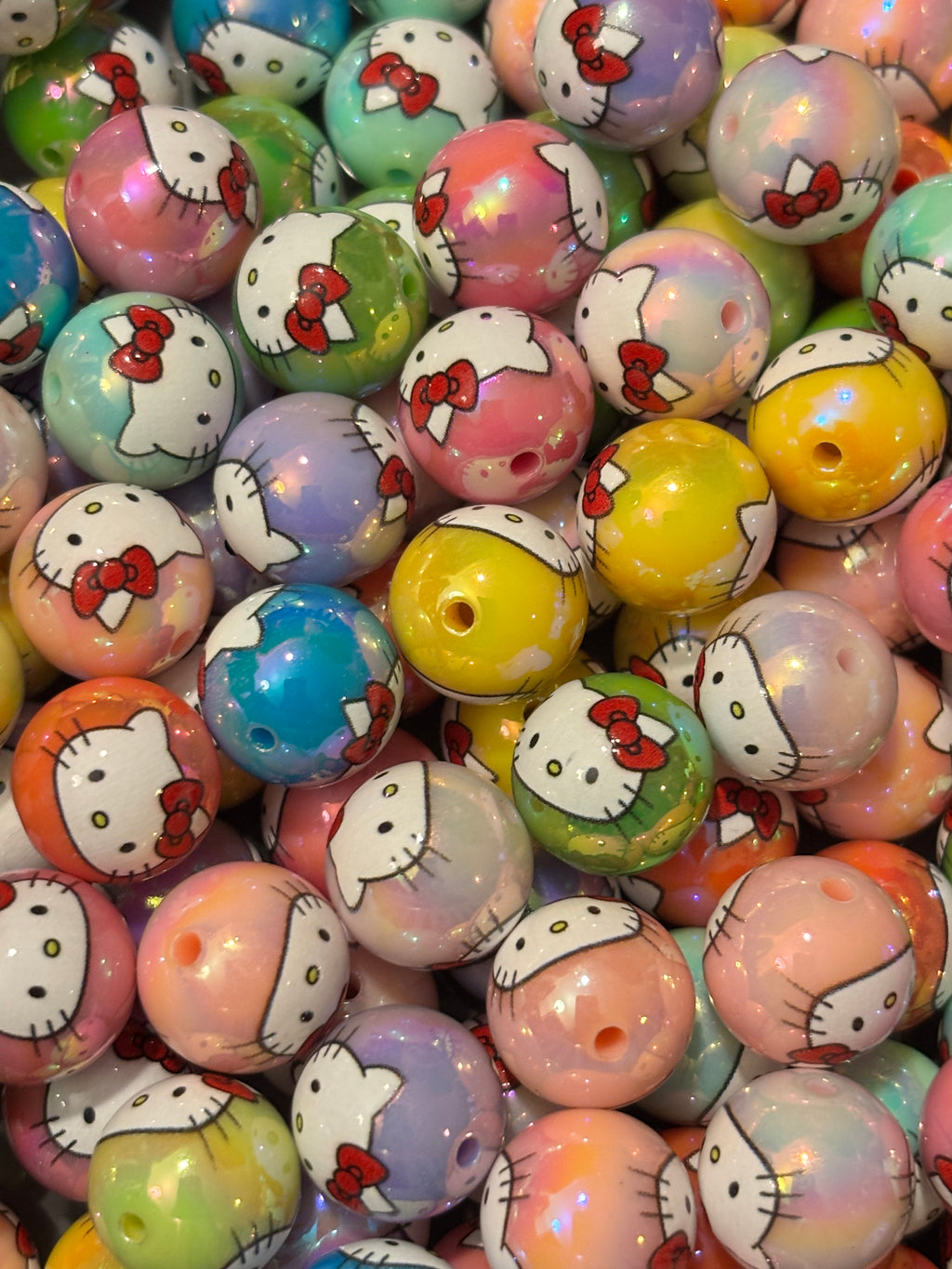 Hello Kitty Multicolor Shimmer - 16mm (10pcs)