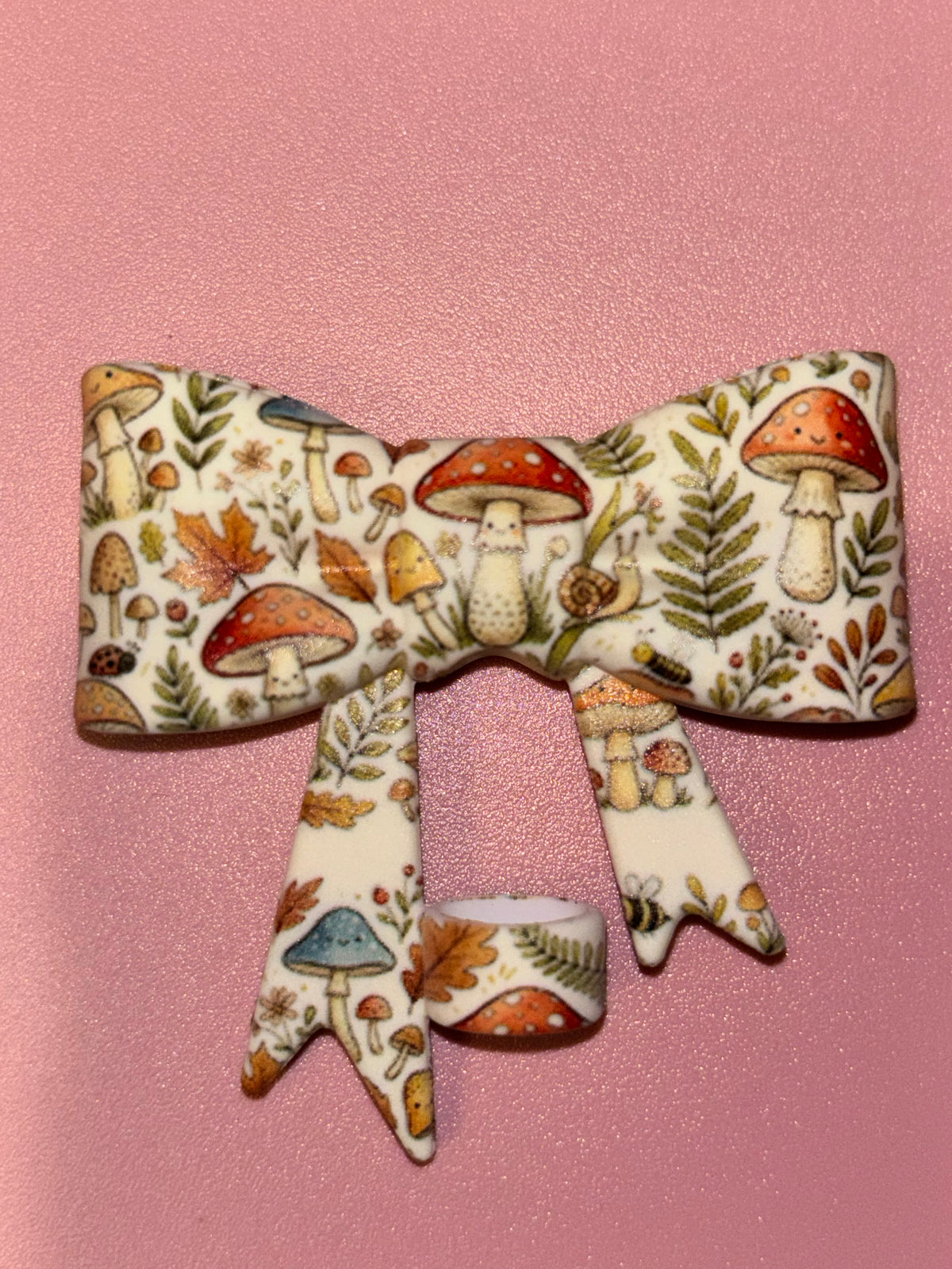 Woodland Mushrooms Ferns & Snails - Bow