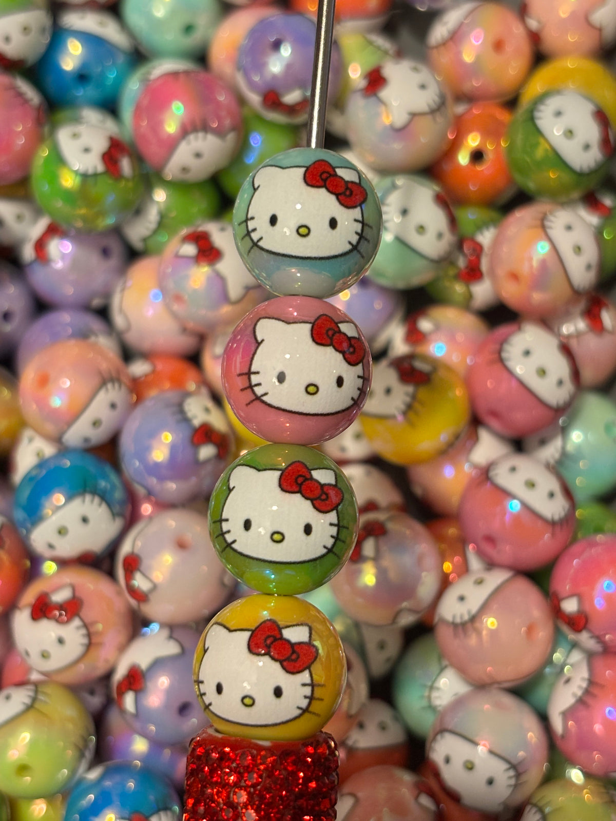 Hello Kitty Multicolor Shimmer - 16mm (10pcs)
