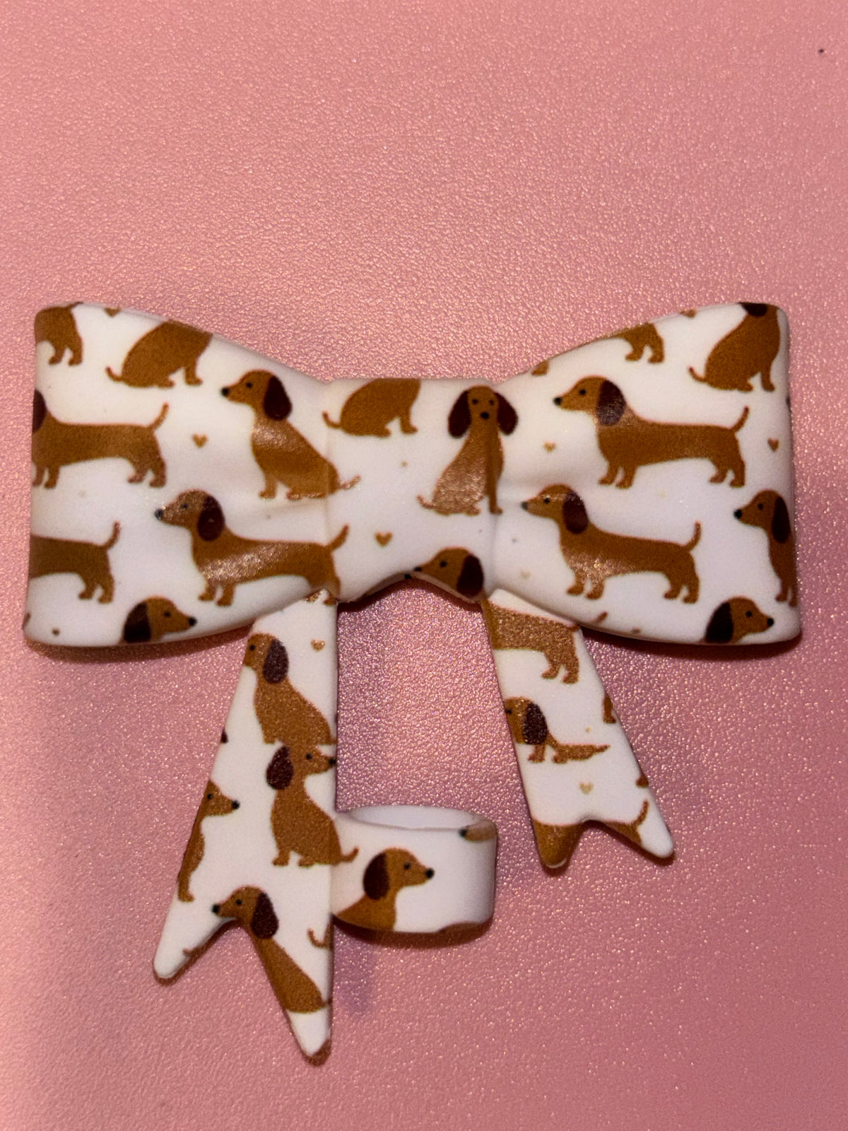 Brown Dachshunds & Tiny Hearts - Bow