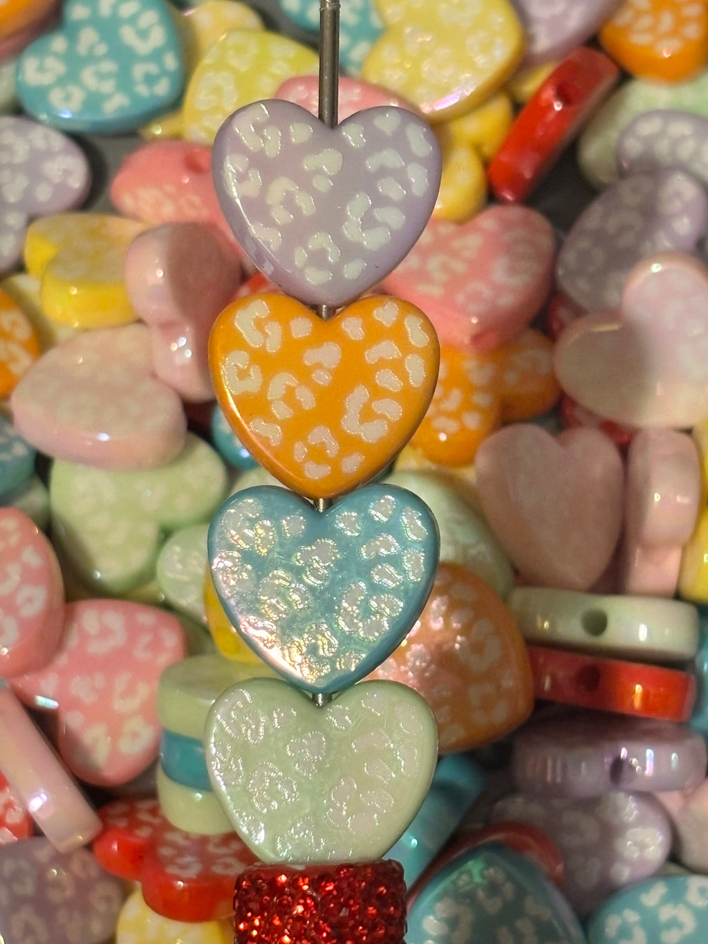 Colorful Shimmer Leopard Heart Beads (10pcs)