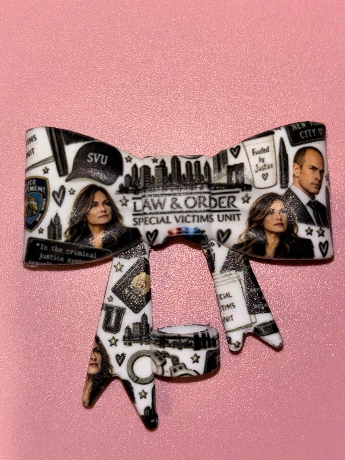 Law & Order SVU Benson Stabler & NYC Skyline - Bow