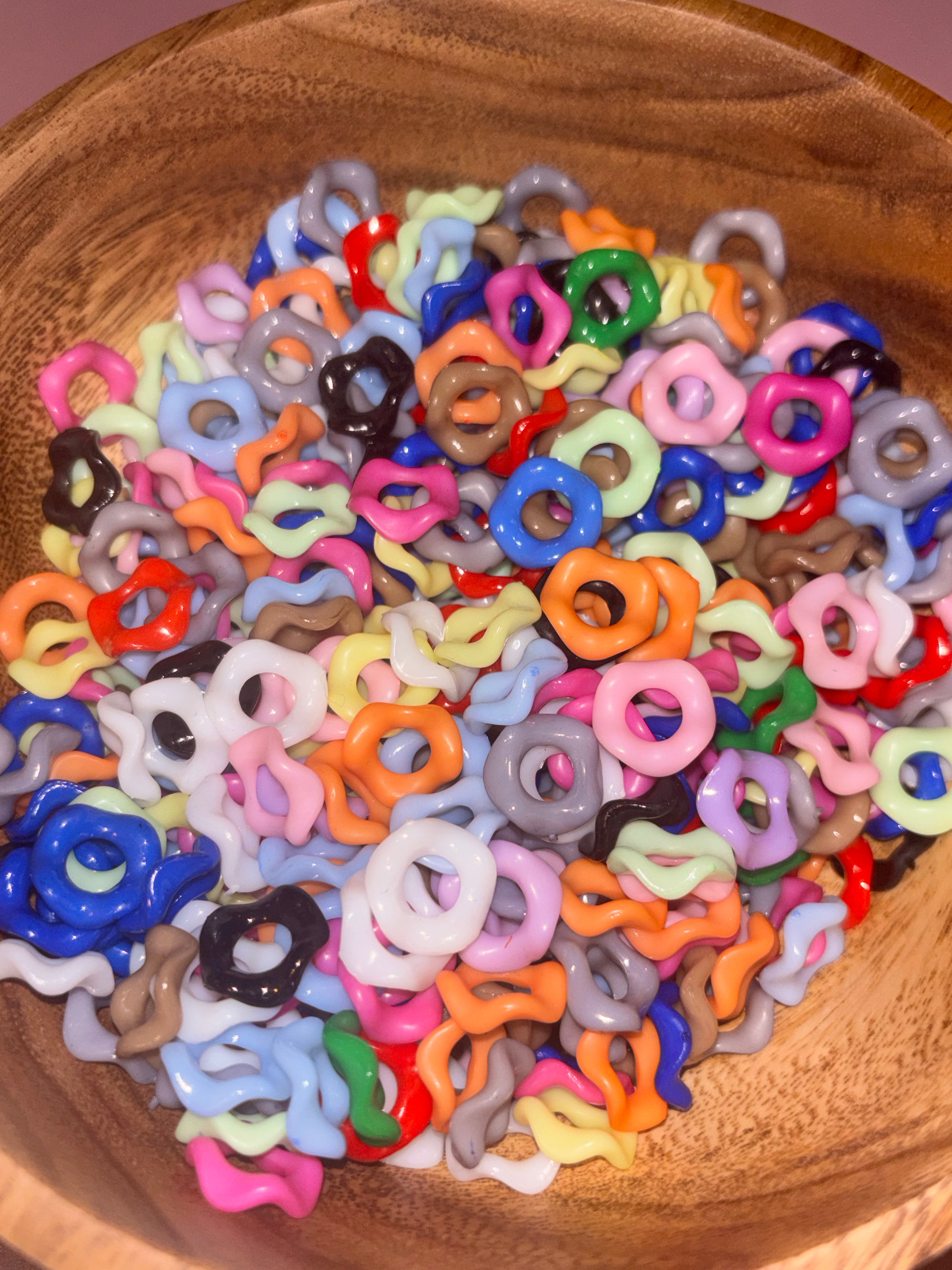 16mm Wavy Acrylic Spacer (50pcs)