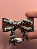 Hershey’s Chocolate Bars & Kisses - Bow