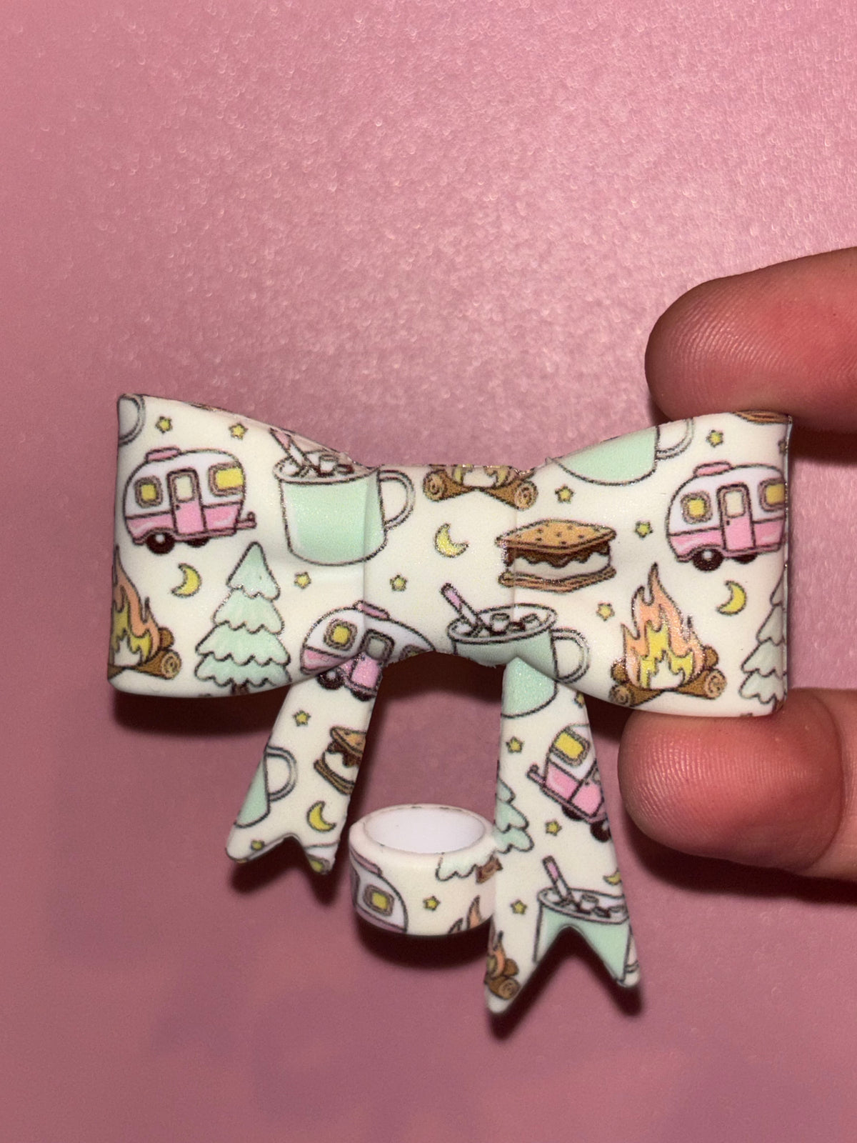 Pastel Camping - Bow